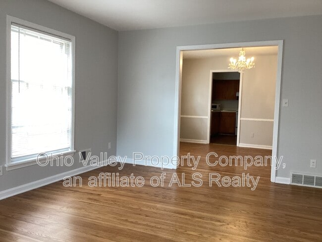 Building Photo - 2551 Glenmary Ave