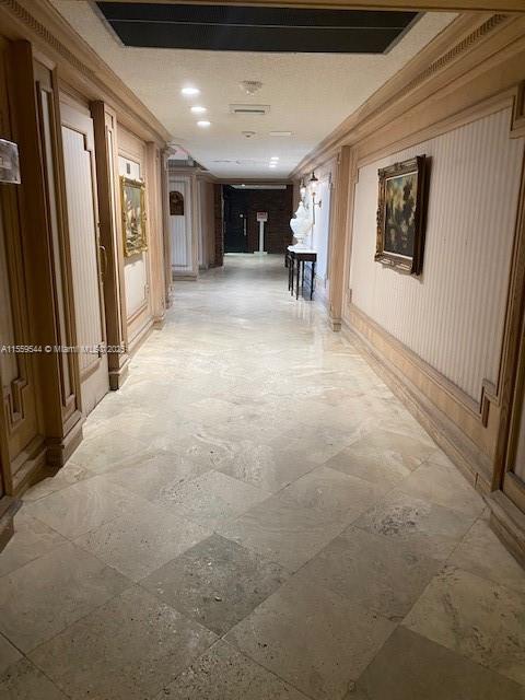 Building Photo - 6039 Collins Ave