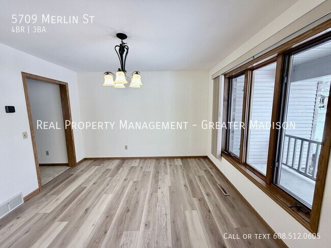 Building Photo - 5709 Merlin St