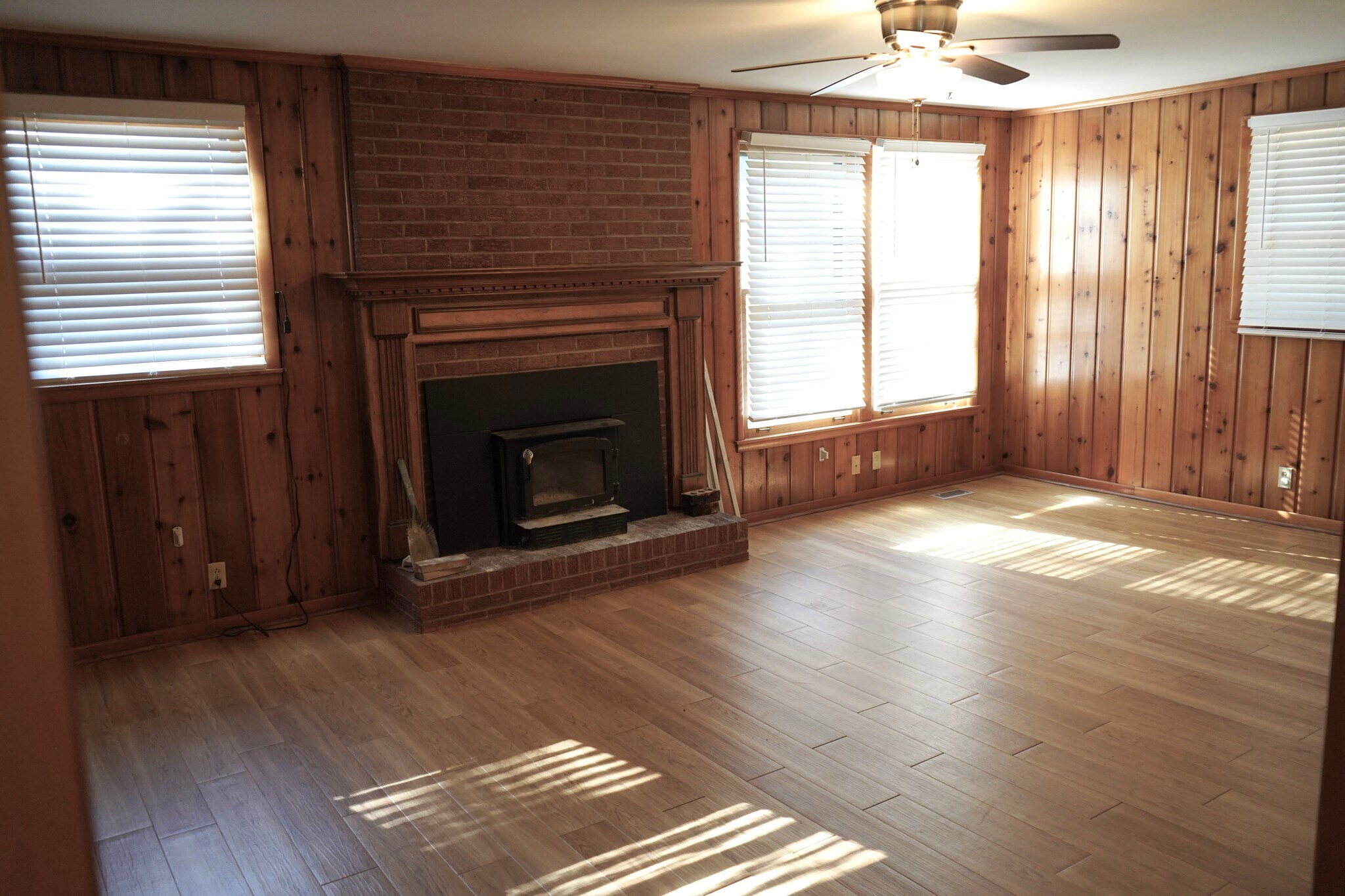 Building Photo - 1329 Winthorne Dr