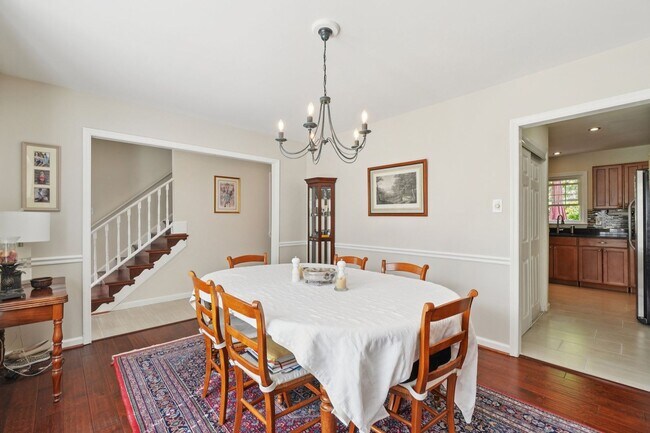Building Photo - ocated in a sought-after community with to...