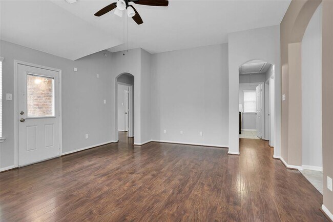 Building Photo - 28234 Sweet Oak Ln