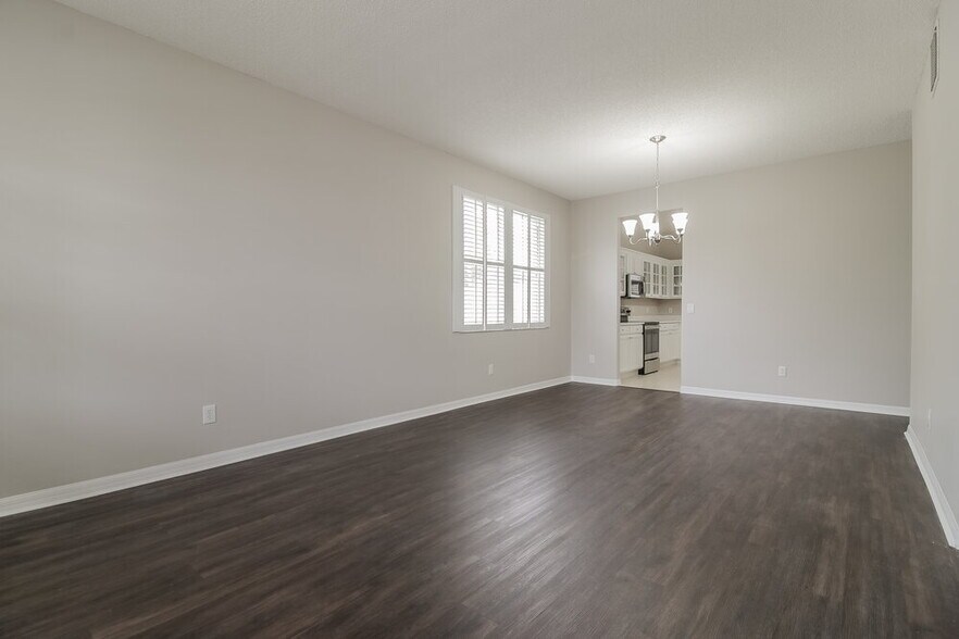 Building Photo - 14513 Lisalynne Ct