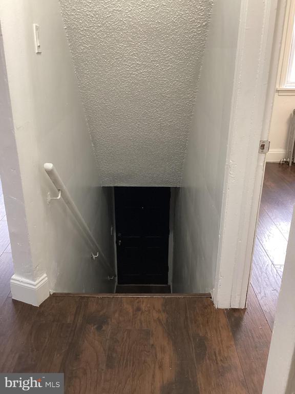 Building Photo - 615 Broadway