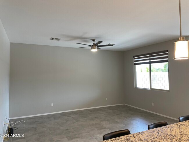 Building Photo - 16607 W Mescal St