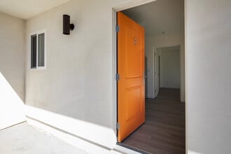 Building Photo - Modern Ocean Beach 1 Bed/1 Bath Apartment ...