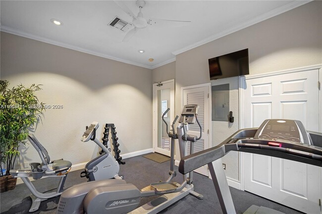 Building Photo - 12111 SW 5th Ct