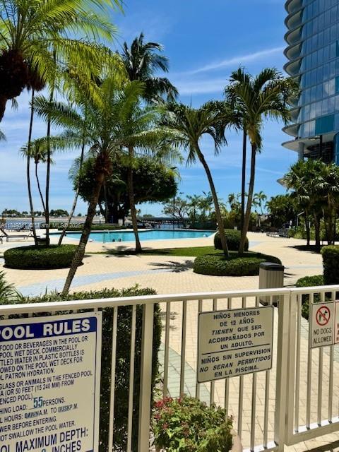 Building Photo - 2451 Brickell Ave