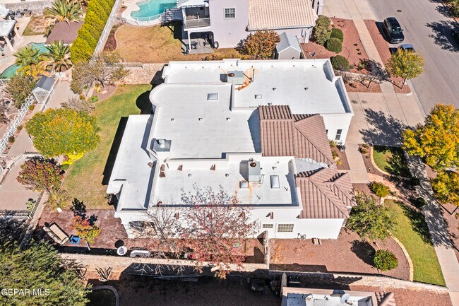 Building Photo - 1405 Cloud Ridge Dr