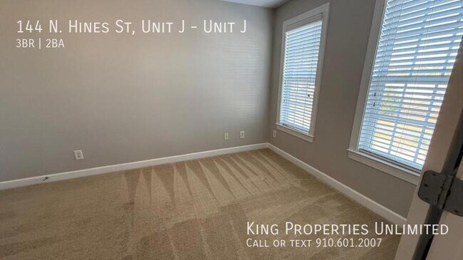 Building Photo - 144 N Hines St