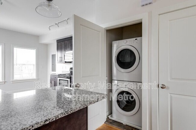 Building Photo - 1322 McDonough St