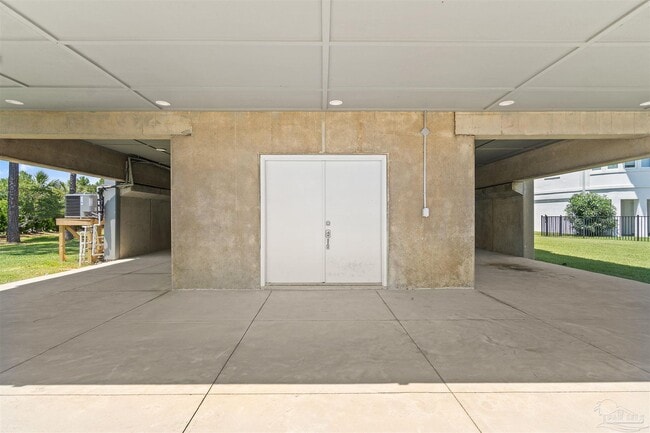 Building Photo - 1319 Soundview Trail