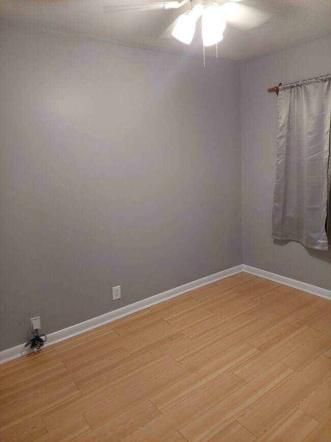 Building Photo - 5041 Tillie Ln