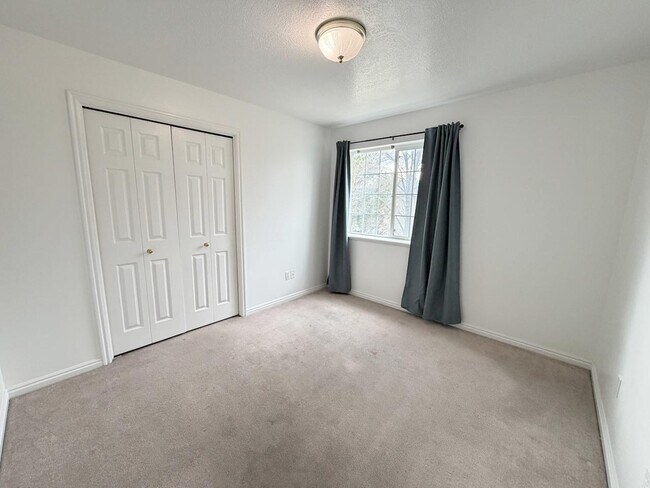 Building Photo - 1499 N 1200 W