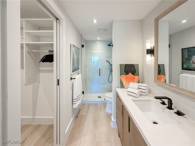 Building Photo - 3430 Gulf Shore Blvd N