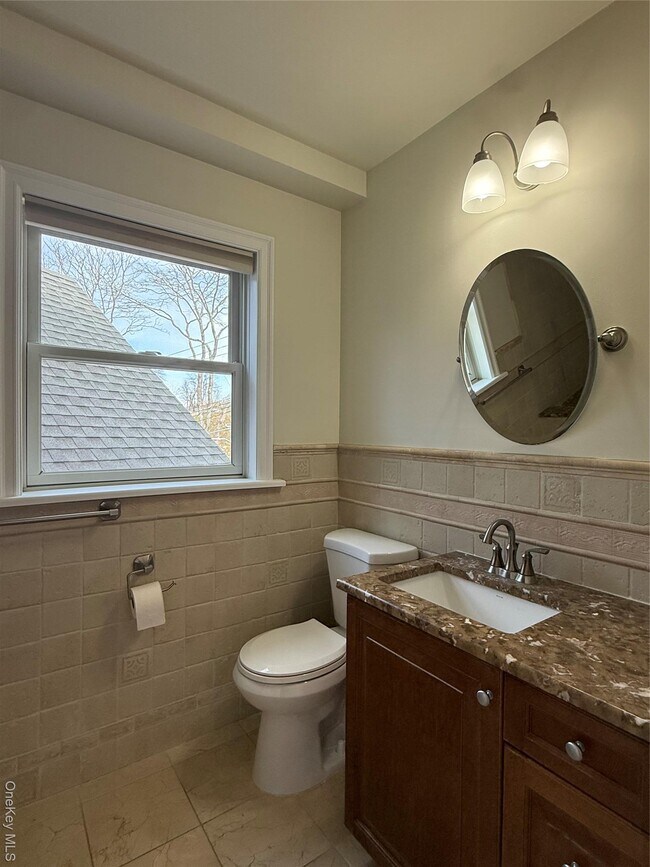 Building Photo - 5 Brandreth St