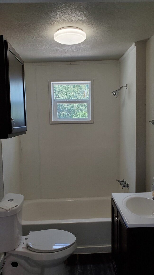 Building Photo - 214 W Republic St