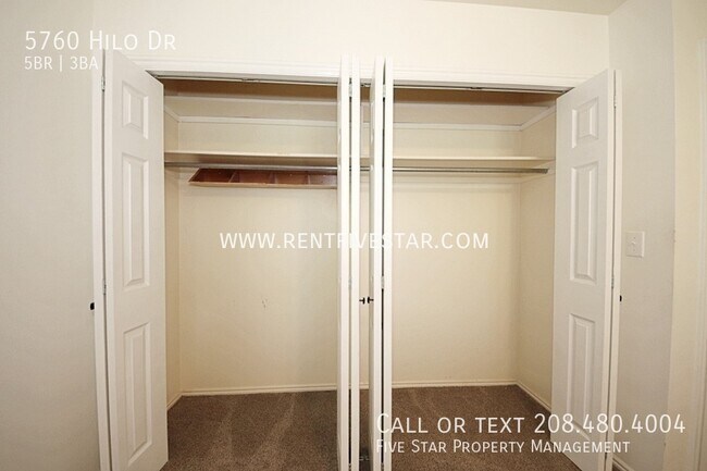 Building Photo - 5760 Hilo Dr