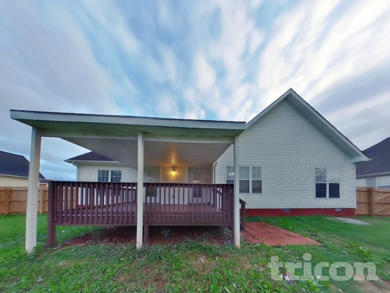 Building Photo - 775 Vera Dr