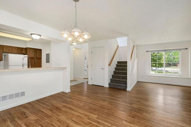 Building Photo - 2075 Tonopas Ct
