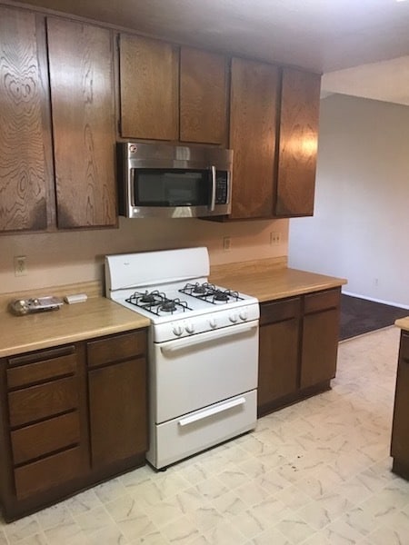 Building Photo - Spacious 3 bedroom Home for Rent