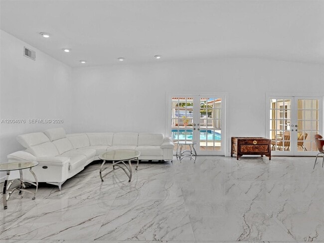 Building Photo - 12904 Banyan Rd