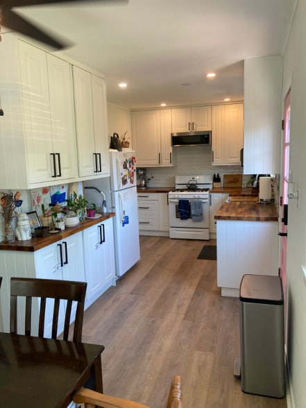 Building Photo - 19 Florence Ave