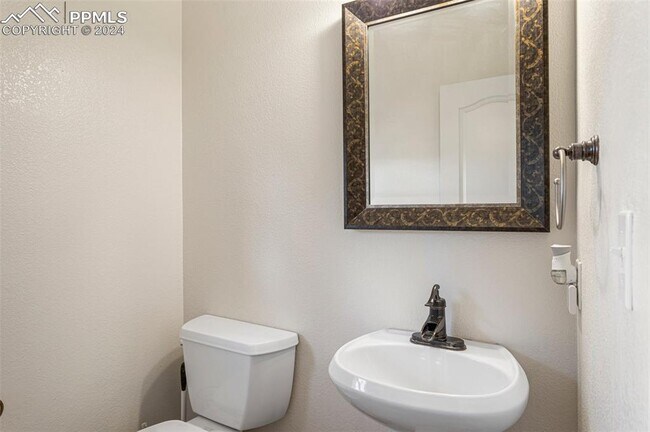 Building Photo - 4240 Cedar Heights Dr
