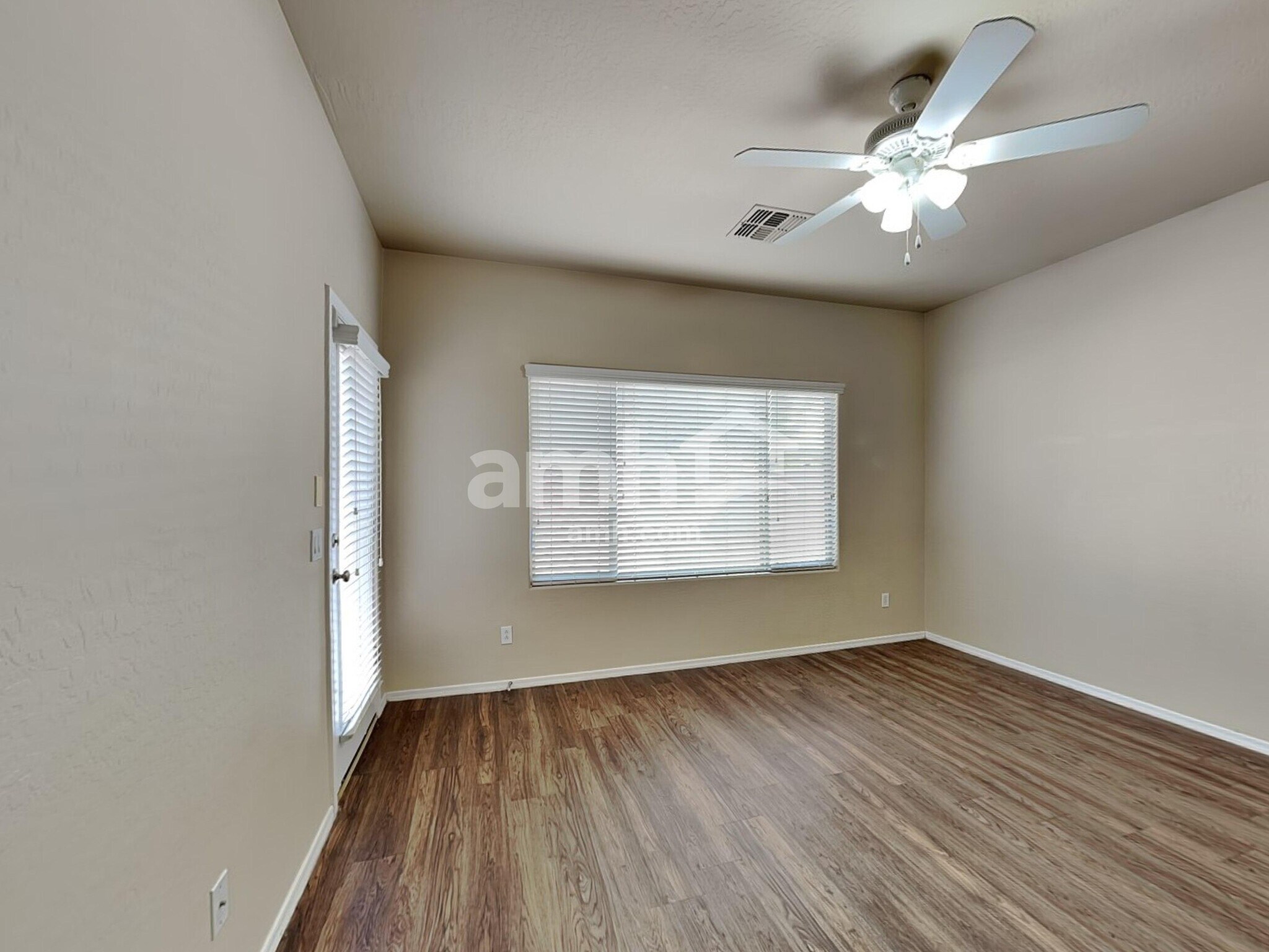 Building Photo - 16282 W Mercer Ln