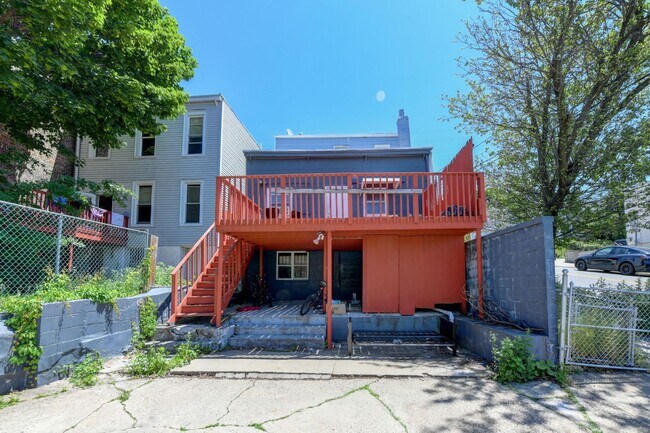 Building Photo - 477 Liberty Ave