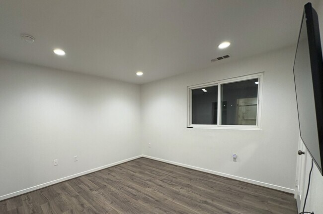 Building Photo - 13218 Shaw Ln