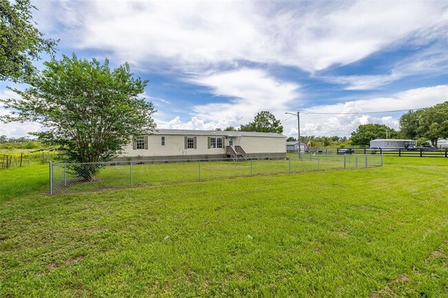 Building Photo - 3301 County Rd 547