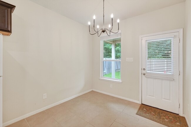 Building Photo - 12027 Rockridge Falls Dr