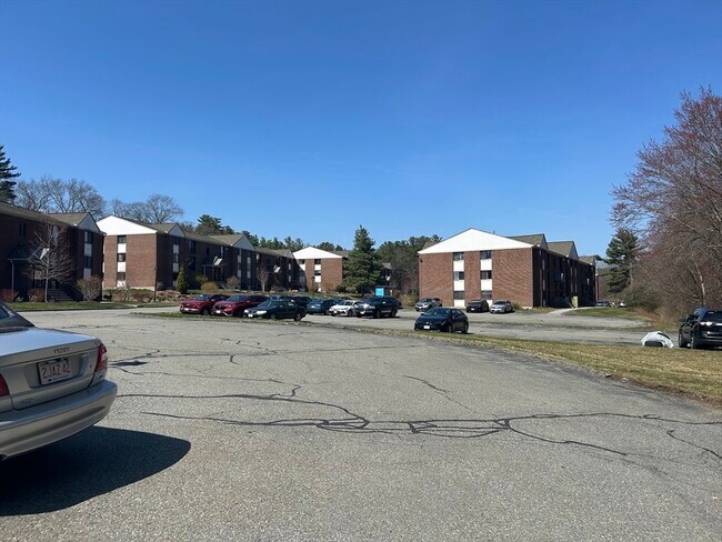 Building Photo - 380A Great Rd