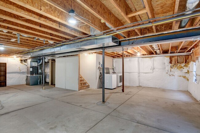 Building Photo - Stunning home on Millstream for rent!