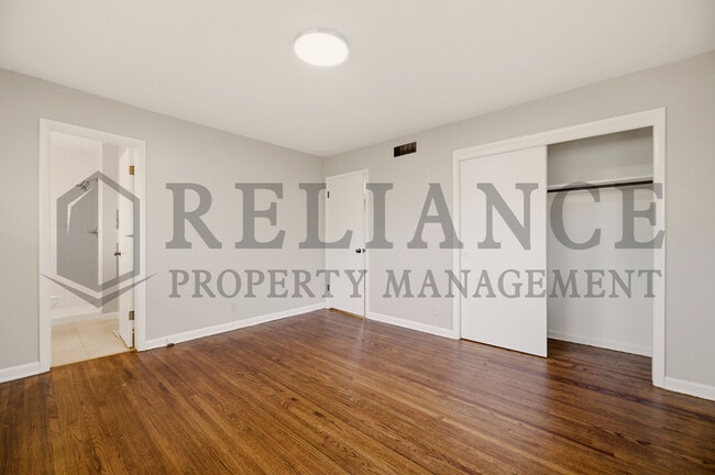 Building Photo - 9711 W Birch Ln