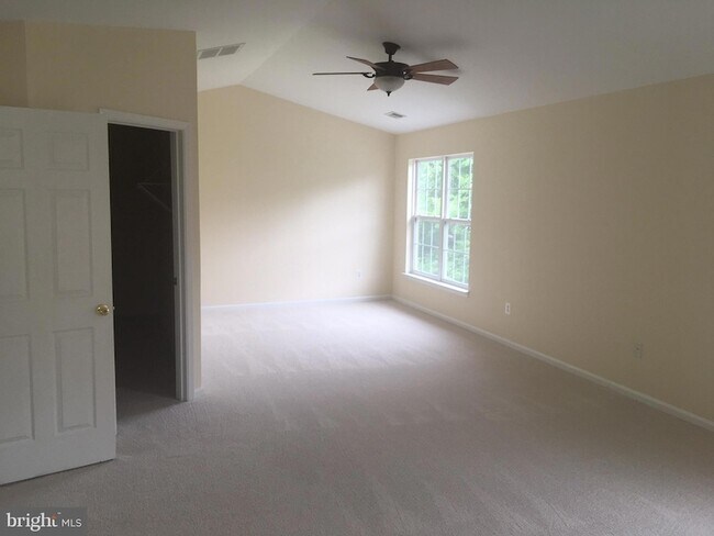 Building Photo - 12910 Belle Meade Trace