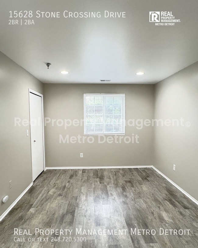 Building Photo - 15628 Stone Crossing Dr