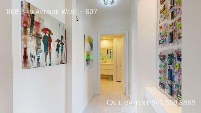 Building Photo - 808 3rd Ave
