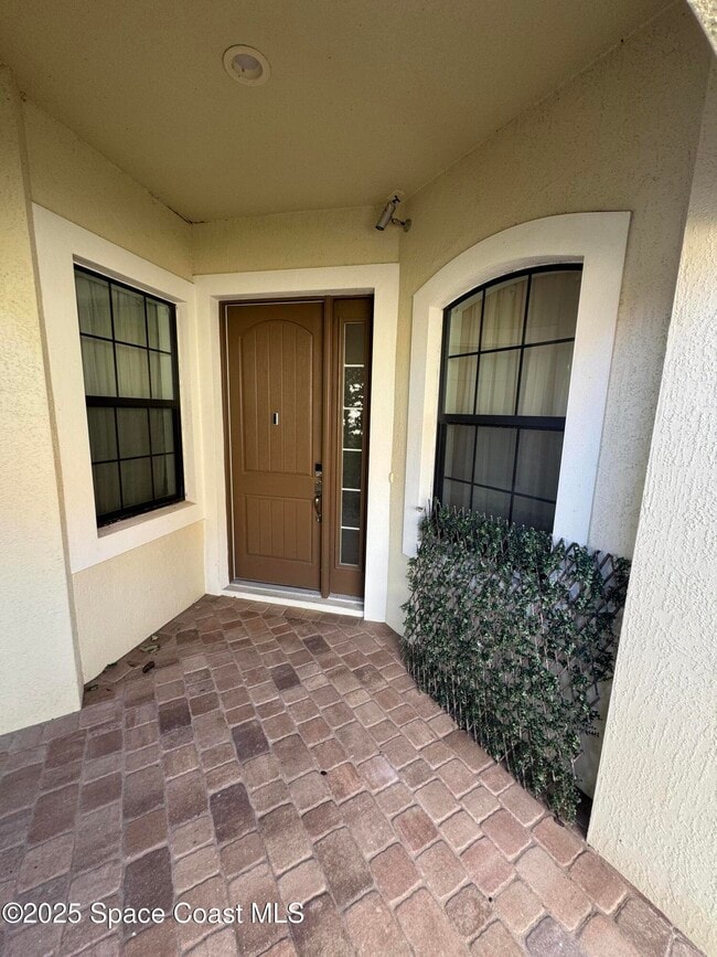 Building Photo - 3168 Lamanga Dr