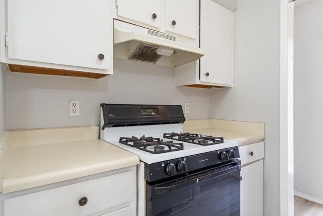Building Photo - 10440 Doc Holliday Trail
