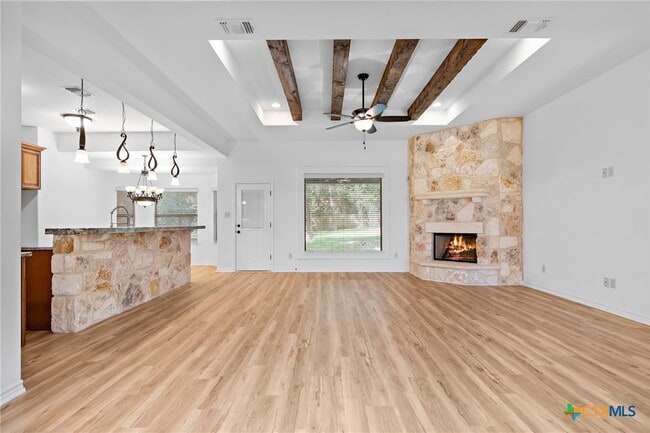Building Photo - 1010 Woodland Bend Cir