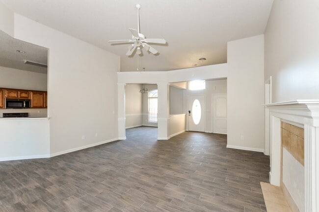 Building Photo - 4520 L & N Ave