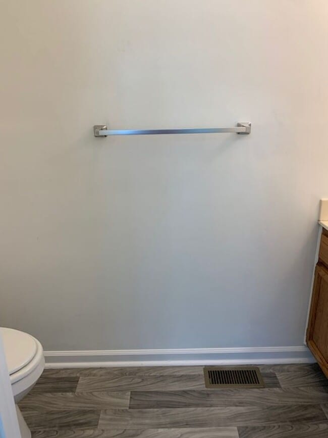 Building Photo - 408 Holly Ave