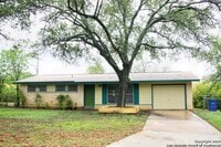 Building Photo - 3 Bedroom/2 Bath Glen Oaks Park Subdivision