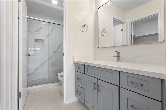 Building Photo - 1007 Tahiti Ln