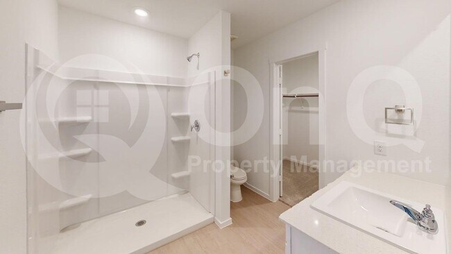 Building Photo - 2987 Hearts Trl
