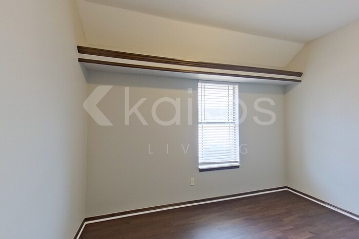 Building Photo - 4804 Doe Run Dr