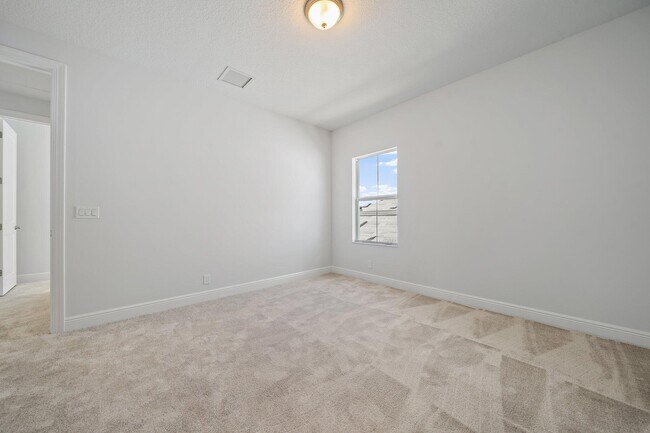 Building Photo - 12724 Nautilus Cir