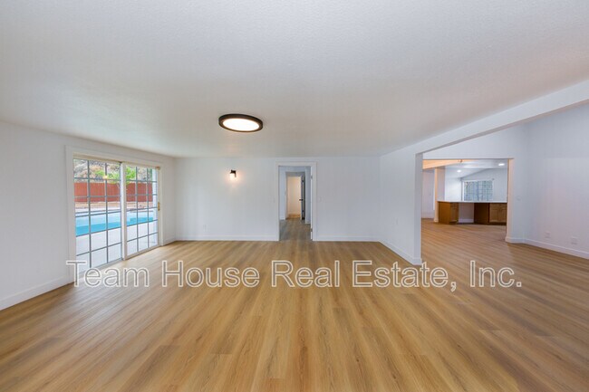 Building Photo - 18735 Bookham Dr